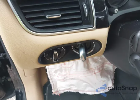 2017 Porsche Macan S z USA, uszkodzony, nr VIN WP1AB2A59HLB19694